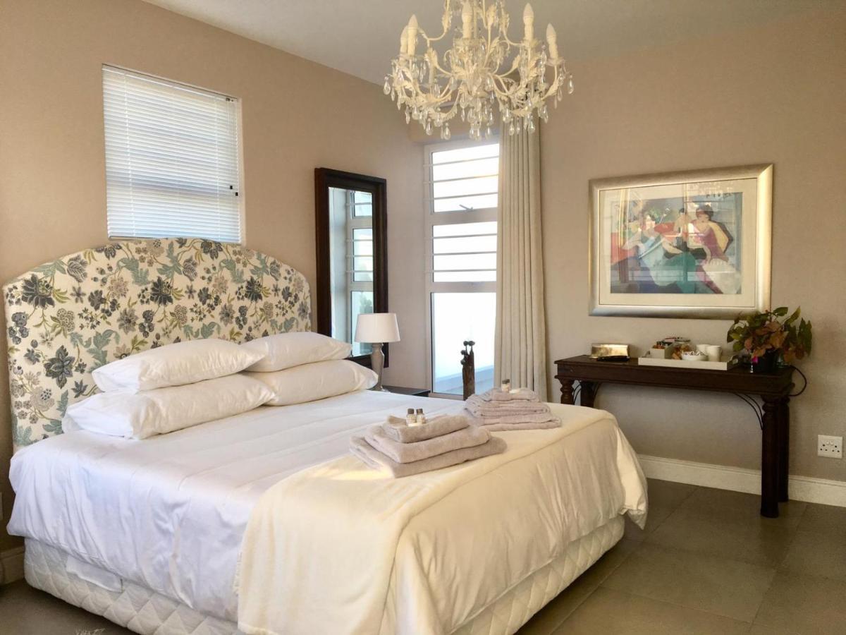Vermont Hermanus - Views, Sunny, Right On The Sea Exterior foto